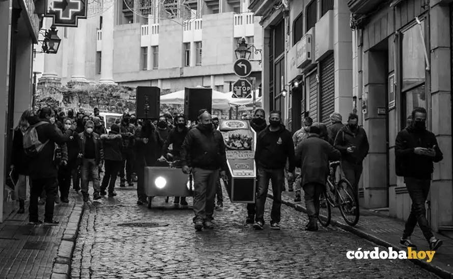 Luto y entierro por la Cultura del colectivo MUTE