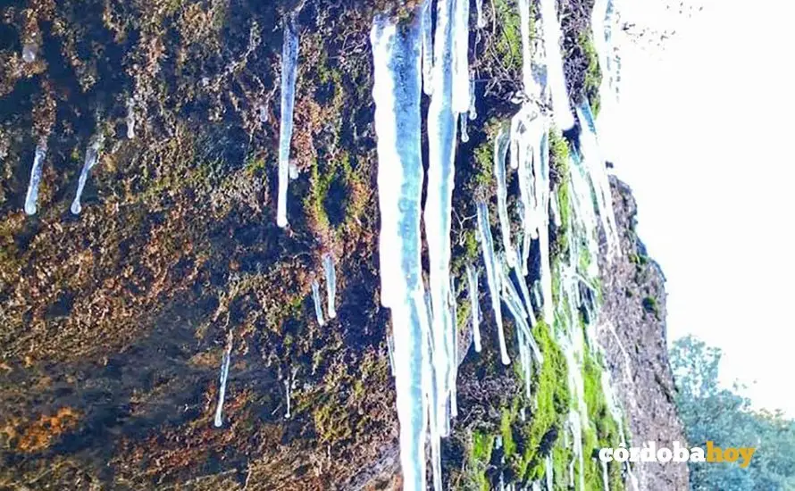 Agua helada en las Chorreras de Cabra
