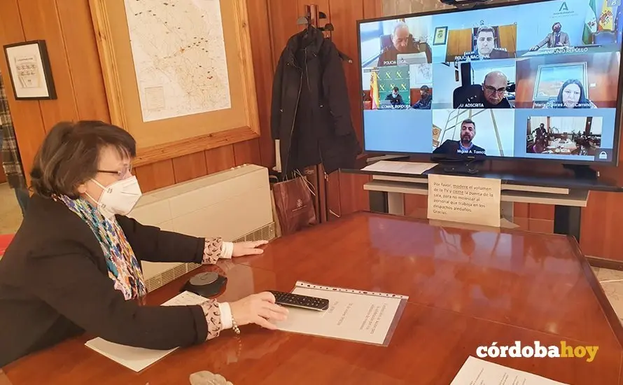 Rafi Valenzuela en la reuni&oacute;n con autoridades y fuerzas de seguridad