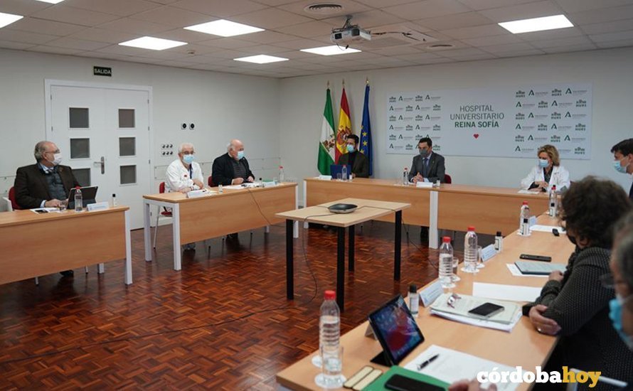 Reunión del comité de expertos en el Hospital Reina Sofía de Córdoba