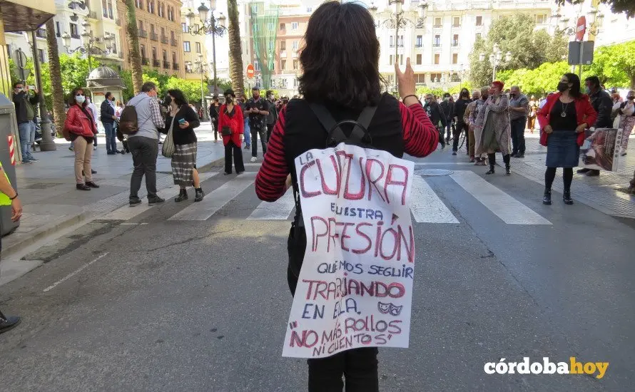 Manifestaci&oacute;n en apoyo de la cultura durante la pandemia en marzo de 2021