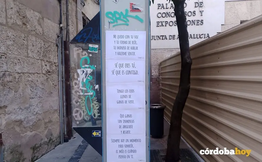 Carteles con mensaje de amor en la Juder&iacute;a y la zona patrimonial de C&oacute;rdoba