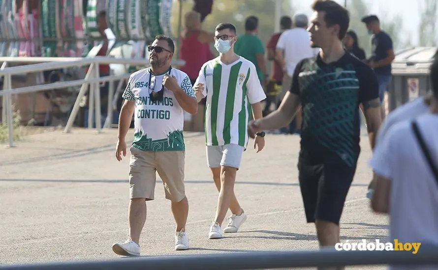 Encuentro entre el C&oacute;rdoba CF y el C&aacute;diz B