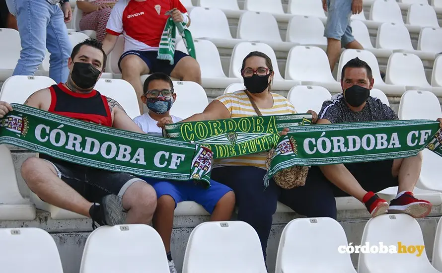 Encuentro entre el C&oacute;rdoba CF y el C&aacute;diz B