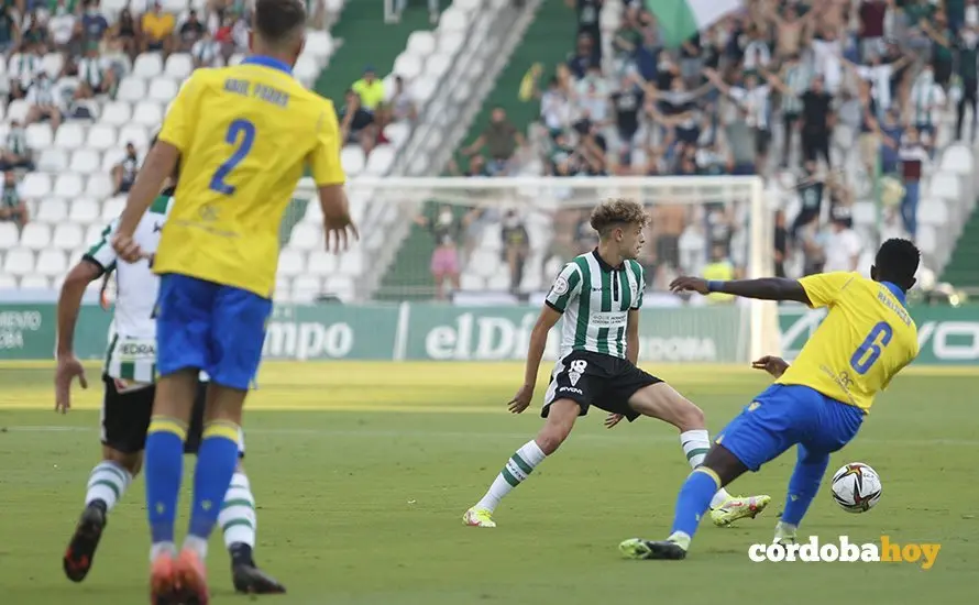Encuentro entre el C&oacute;rdoba CF y el C&aacute;diz B