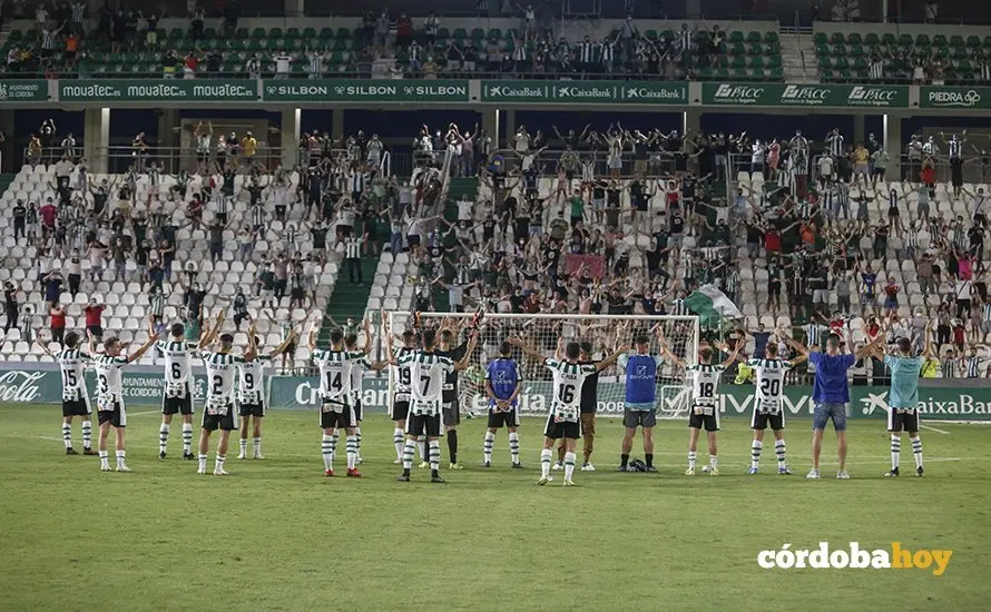 Encuentro entre el C&oacute;rdoba CF y el C&aacute;diz B