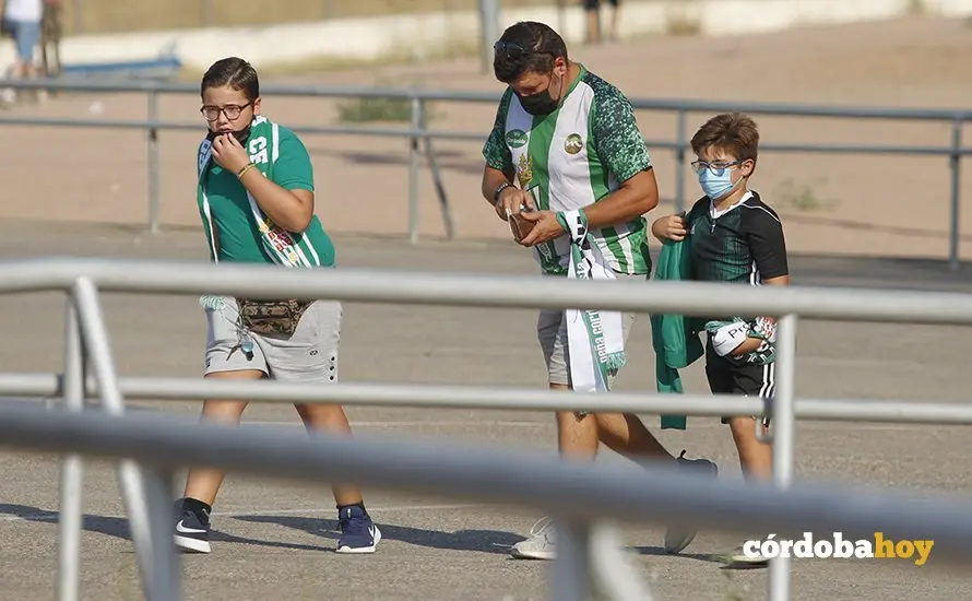 Encuentro entre el C&oacute;rdoba CF y el C&aacute;diz B