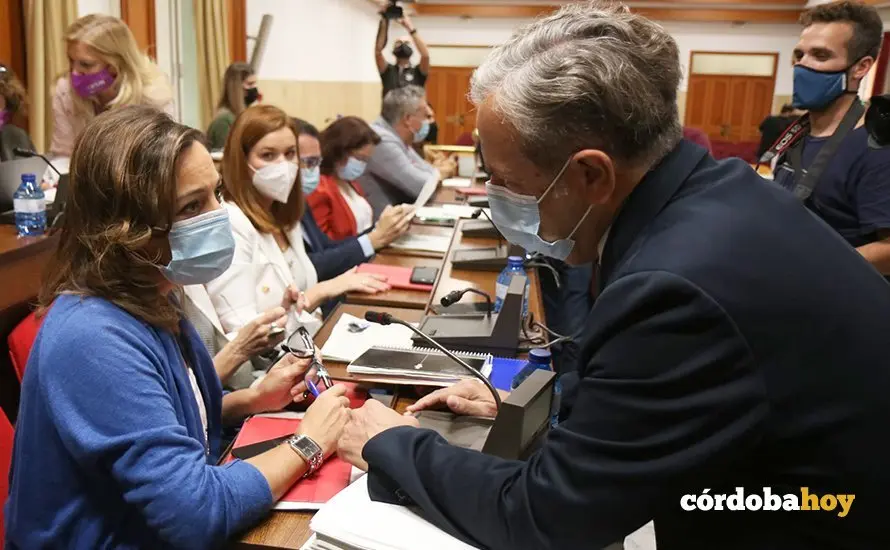 Gobierno y oposici&oacute;n en disentido di&aacute;logo antes del Pleno