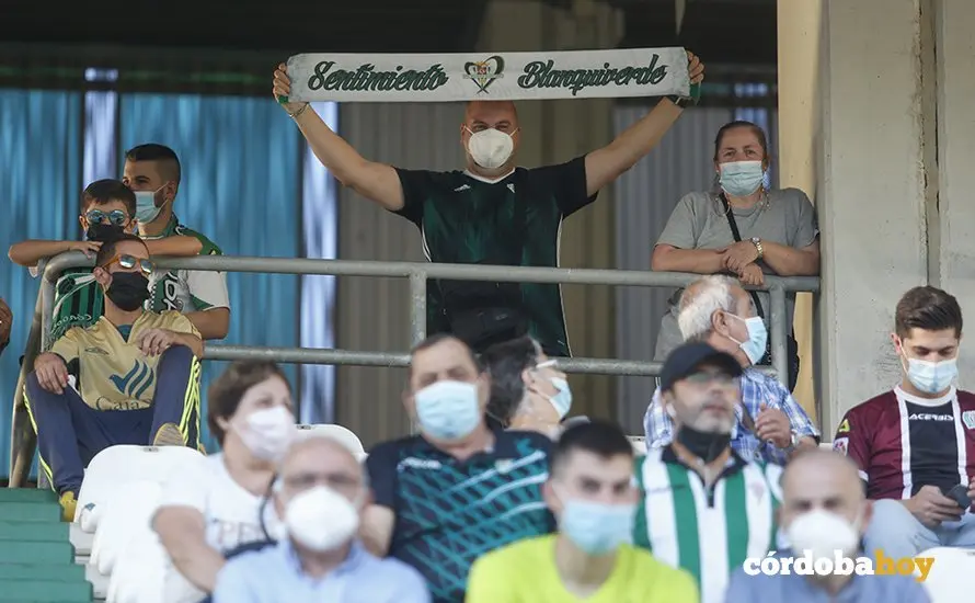 Partido entre el C&oacute;rdoba CF y el Antequera en El Arc&aacute;ngel
