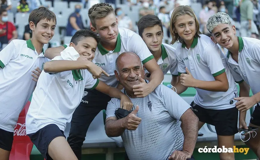 Partido entre el C&oacute;rdoba CF y el Antequera en El Arc&aacute;ngel