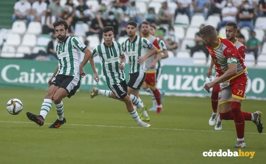 Partido entre el C&oacute;rdoba CF y el Antequera en El Arc&aacute;ngel