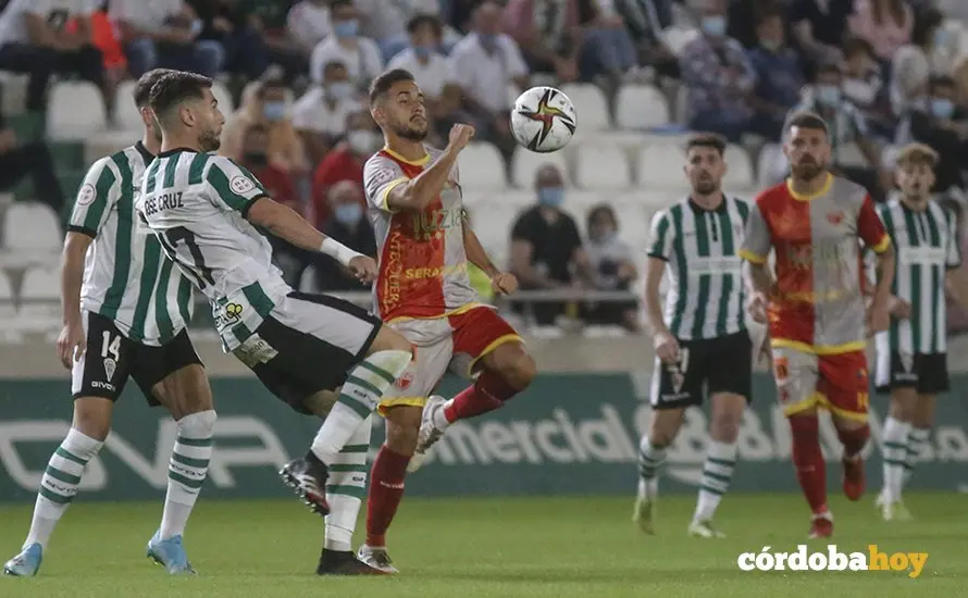 Partido entre el C&oacute;rdoba CF y el Antequera en El Arc&aacute;ngel