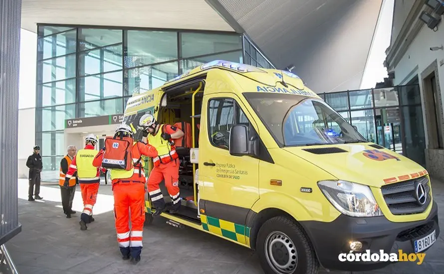 Imagen de archivo de una ambulancia del EPES