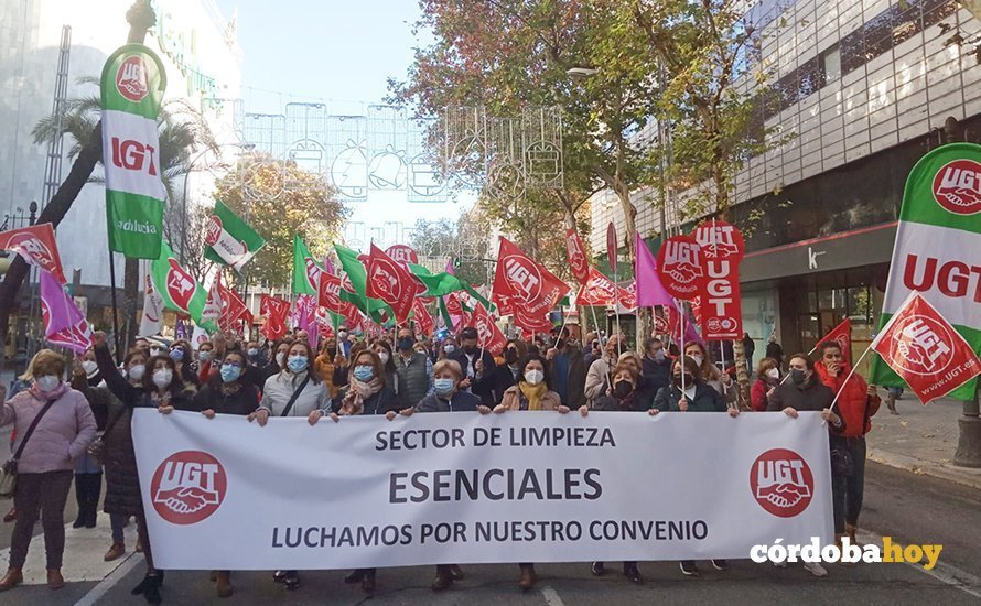 Protesta en Córdoba del sector de la limpieza