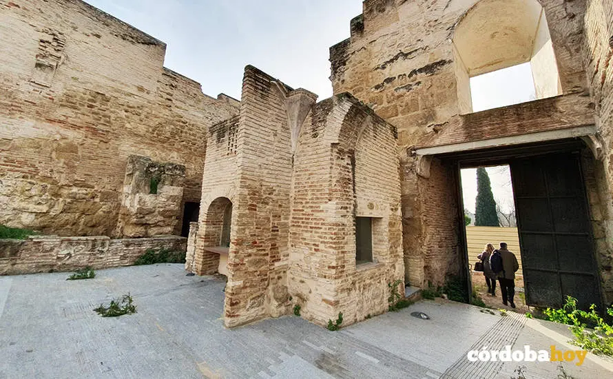 La futura entrada al Alc&aacute;zar vista desde el interior y ubicaci&oacute;n de las taquillas