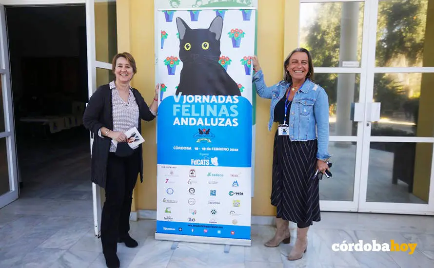Agn&eacute;s Dufau Izquierda), en la inauguraci&oacute;n de las jornadas, junto a Isabel Alb&aacute;s