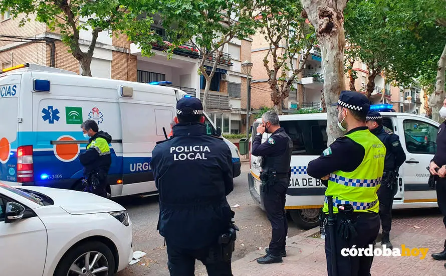 Incendio y polic&iacute;a