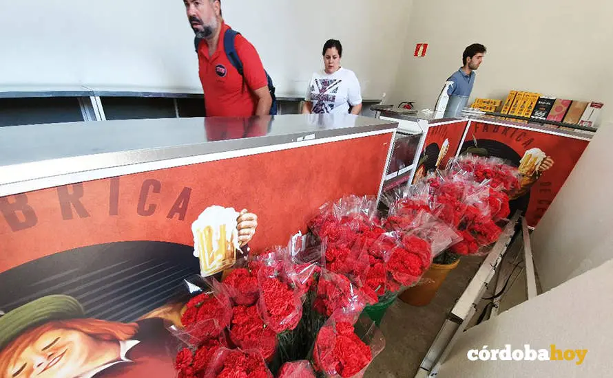 Montaje de las Cruces de Mayo de C&oacute;rdoba 2022