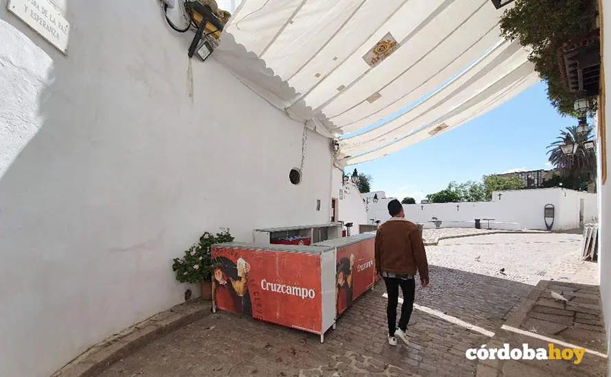 Montaje de las Cruces de Mayo de C&oacute;rdoba 2022