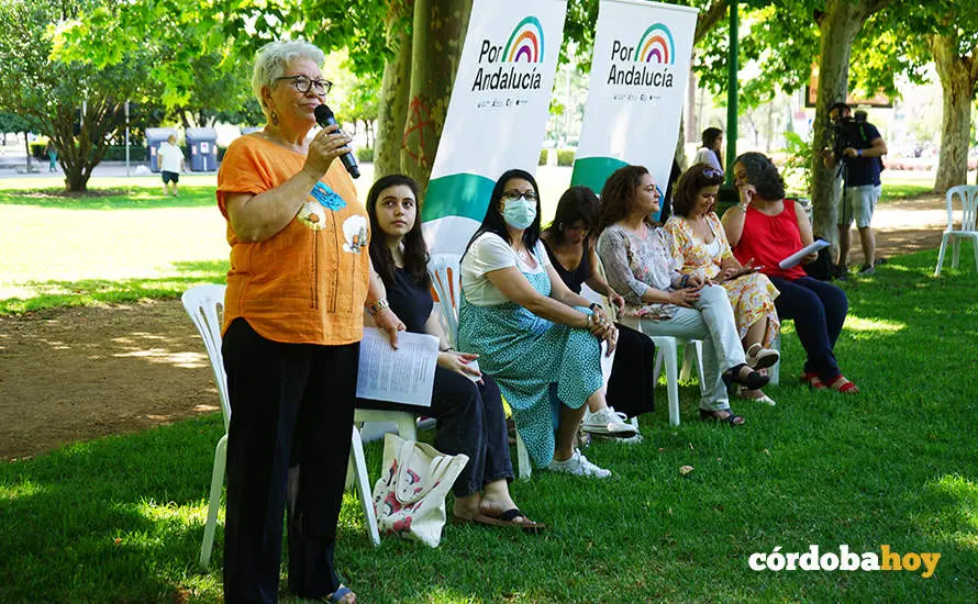 Encuentro de Inmaculada Nieto con encuentro con colectivos feministas en C&oacute;rdoba