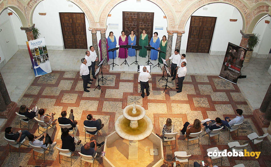 Actuación del Coro de Cámara Elí Hoshaná Ciudad de Lucena en la asamblea de la Red de Juderías de España