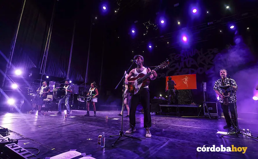 Actuaci&oacute;n de Muchachito Bombo Infierno en el Festival de la Guitarra de C&oacute;rdoba 2022