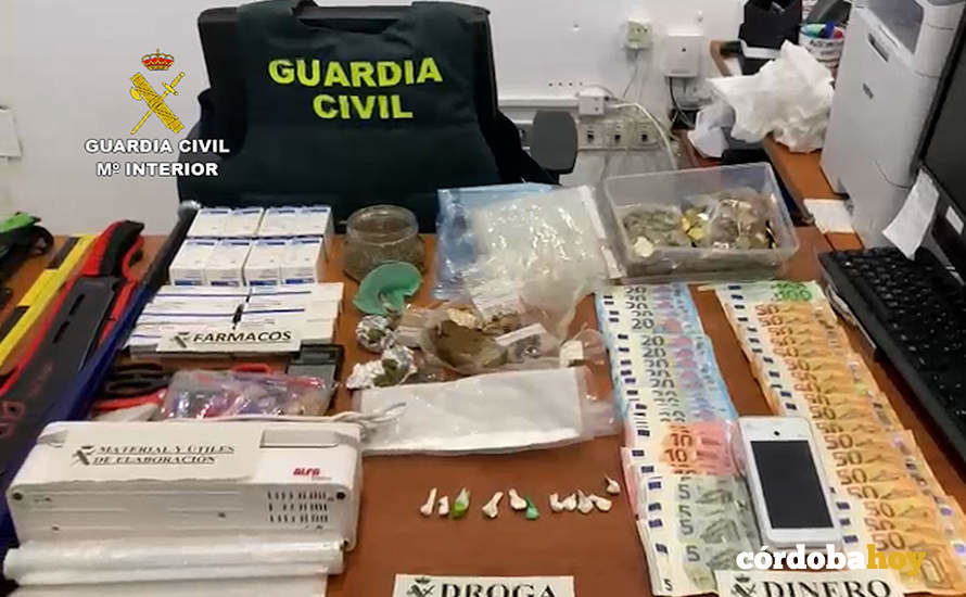 Material aprehendido por la Guardia Civil en Córdoba