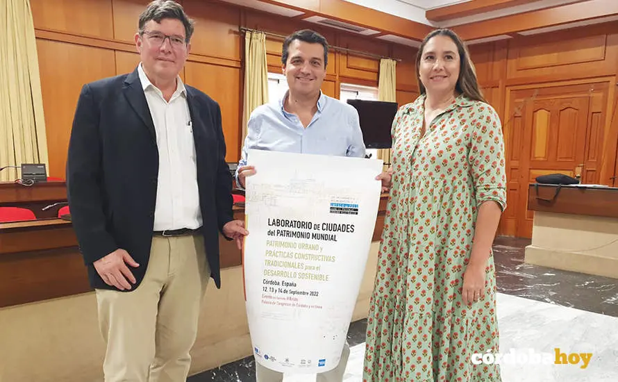 Pablo Fern&aacute;ndez, Jos&eacute; Mar&iacute;a Bellido y Mar&iacute;a Luisa G&oacute;mez