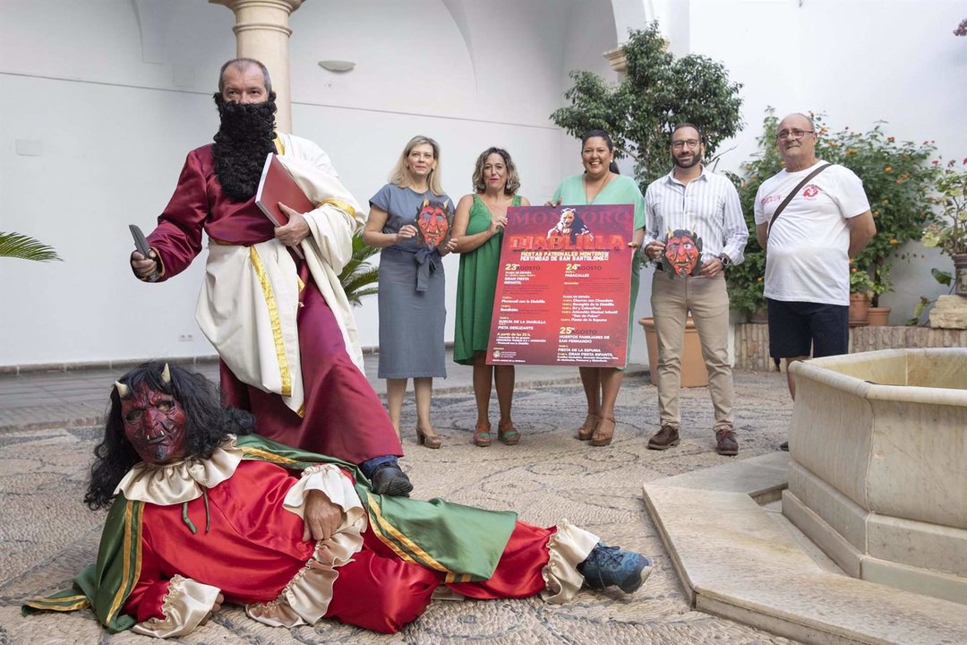 Presentación de las tradicionales Fiestas Patronales en honor a la festividad de San Bartolomé en Montoro, con especial protagonismo del personaje de la Diablilla - DIPUTACIÓN DE CÓRDOBA