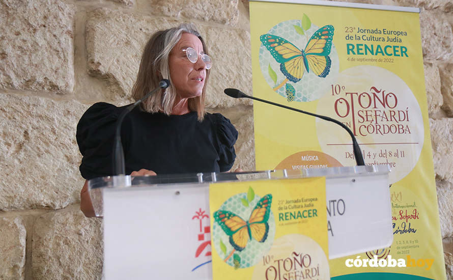 Isabel Albás presenta el X Otoño Sefardí de Córdoba