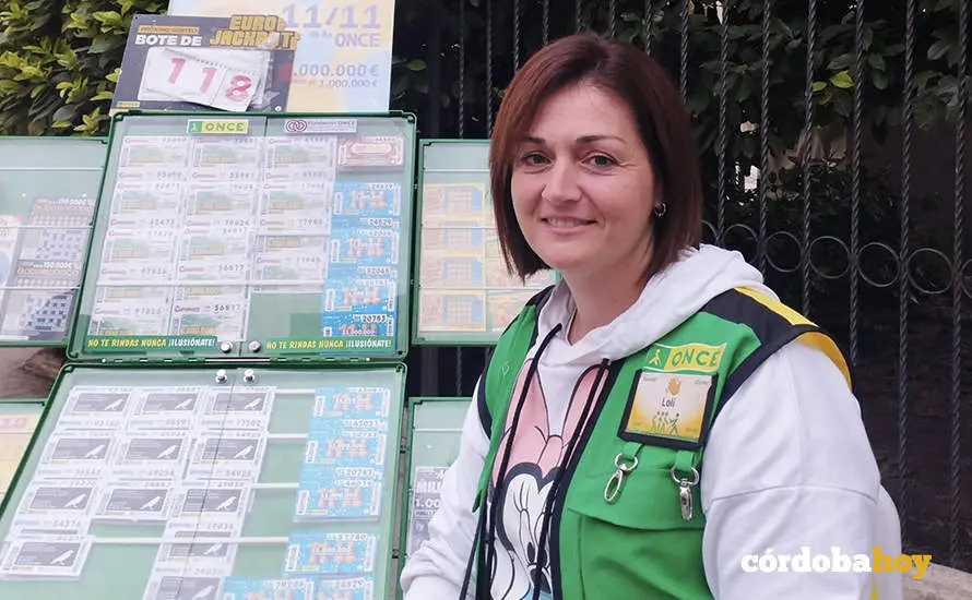 Dolores Casado, vendedora de la ONCE  en Priego de C&oacute;rdoba