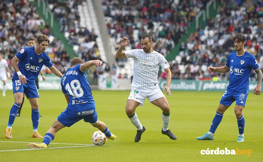 Partido C&oacute;rdoba CF-Linares en El Arc&aacute;ngel