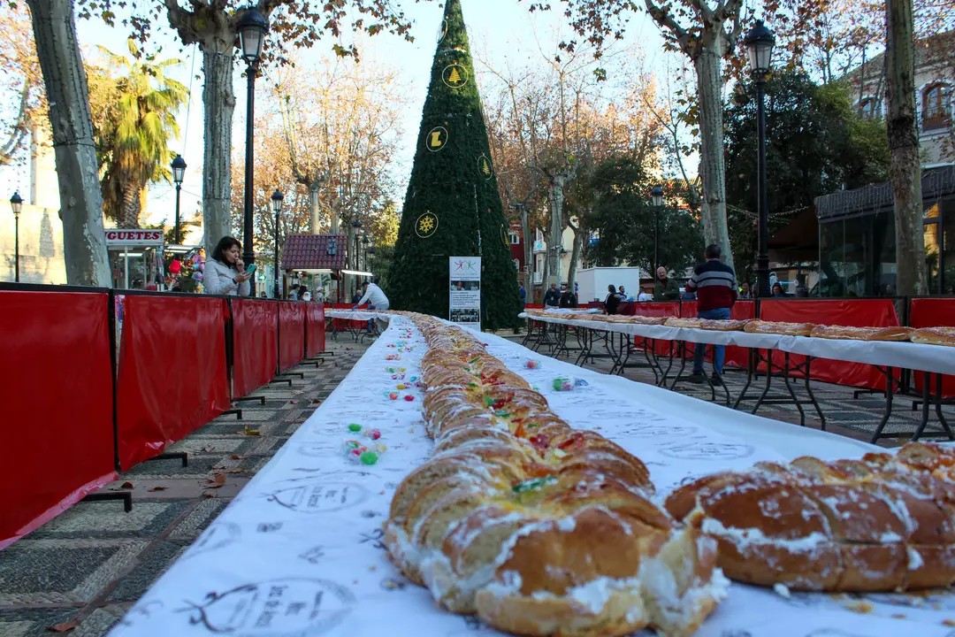 Rosc&oacute;n de Reyes gigante de Lucena