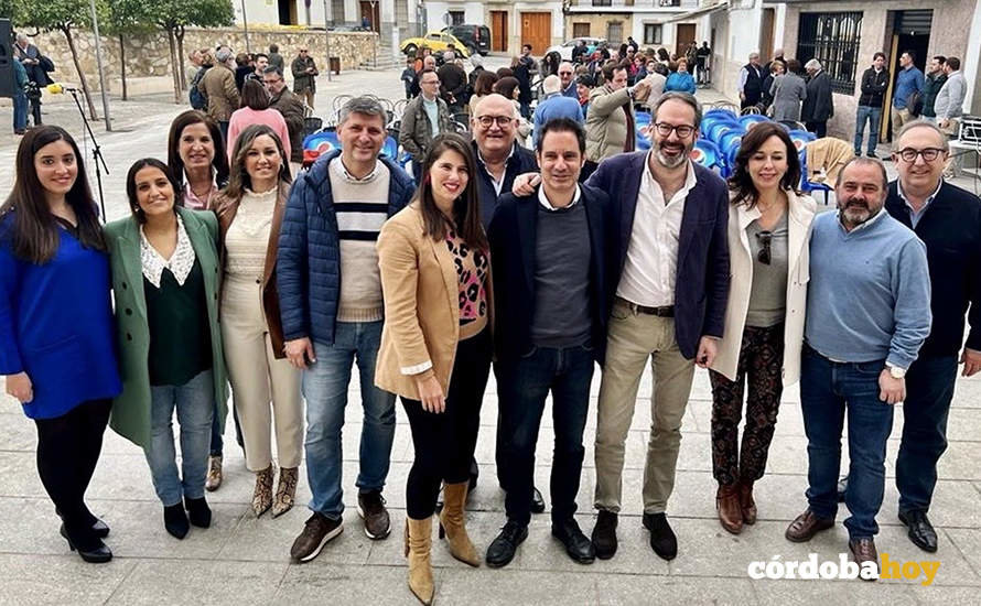 La plana mayor del PP provincial apoya a Julio Criado (junto a Adolfo Molina) en su reelección a alcalde de Castro