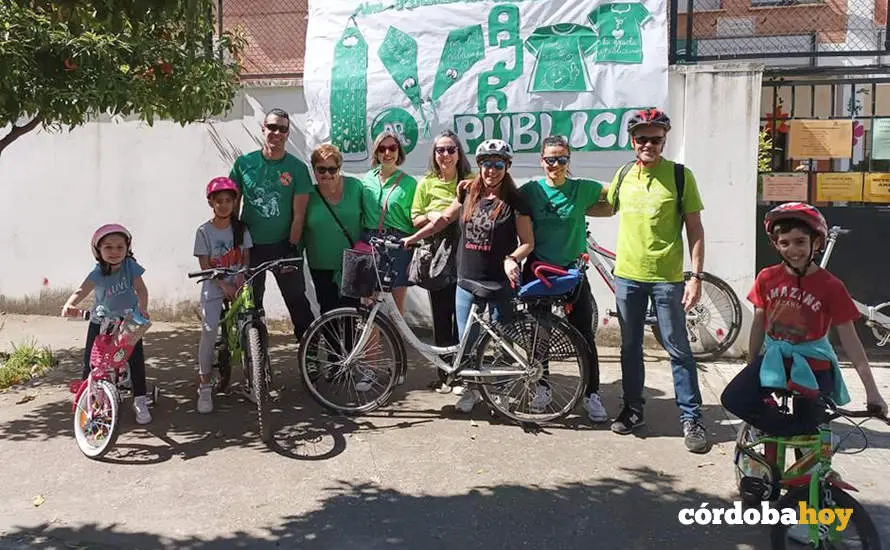 Marcha en bicicleta por el Distrito Sureste por la educaci&oacute;n p&uacute;blica