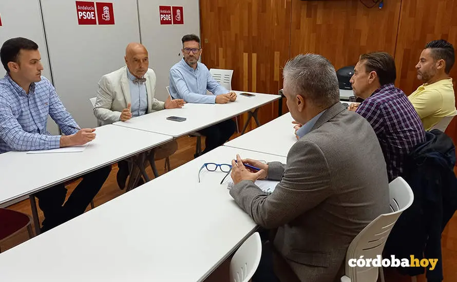 Reuni&oacute;n entre Antonio Hurtado y miebros del sindicato SIP-AN