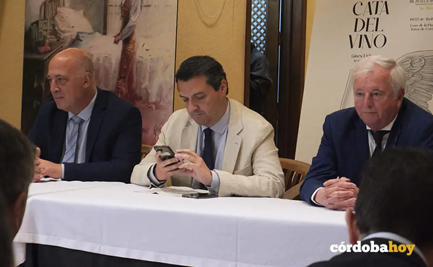 Jos&eacute; Mar&iacute;a Bellido en la presentaci&oacute;n de la XXXVIII Cata del Vino Montilla-Moriles en la plaza de toros de C&oacute;rdoba FOTO ALWIN EKBLADH