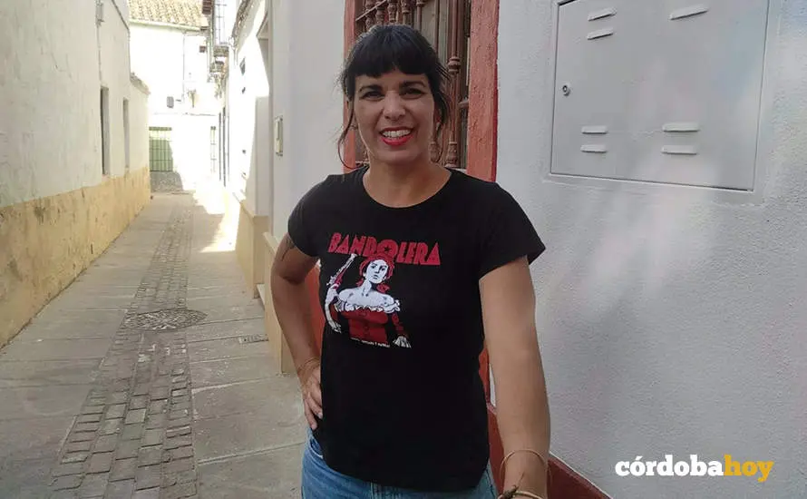 La portavoz de Adelante Andaluc&iacute;a, Teresa Rodr&iacute;guez, en una calle del Casco Hist&oacute;rico de C&oacute;rdoba