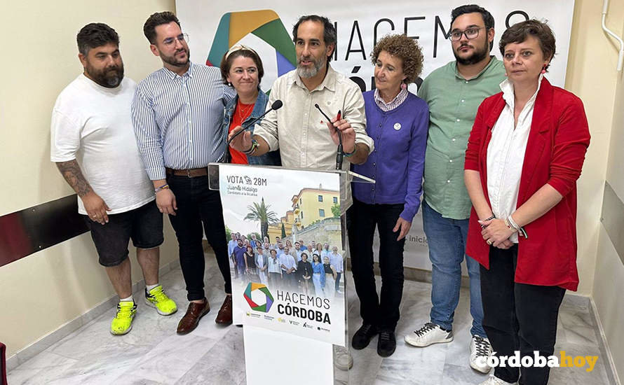 El candidato a la Alcaldía por Hacemos Córdoba, Juan Hidalgo, en rueda de prensa tras los resultados del 28M