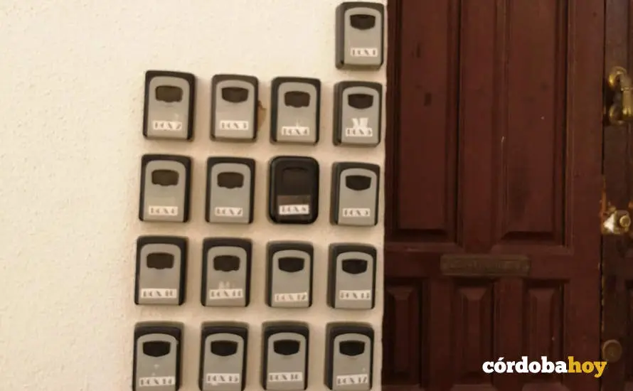 Llaves el&eacute;ctricas de apartamentos tur&iacute;sticos en el Casco FOTO ANDALUC&Iacute;A ENTRE TOD@S