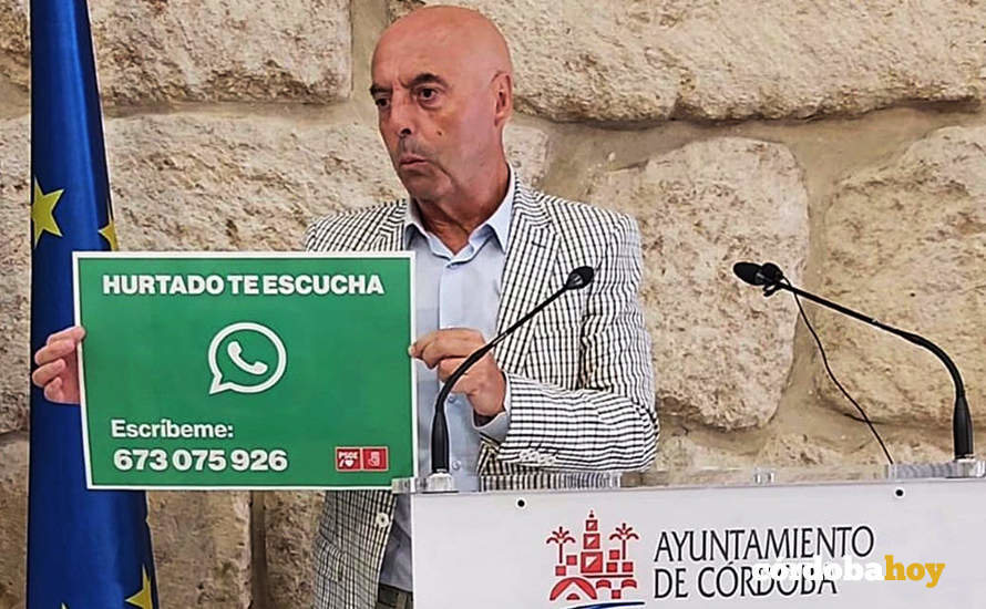 Hurtado (PSOE) pone en marcha su canal de comunicación con los cordobeses vía 'Whatsapp'