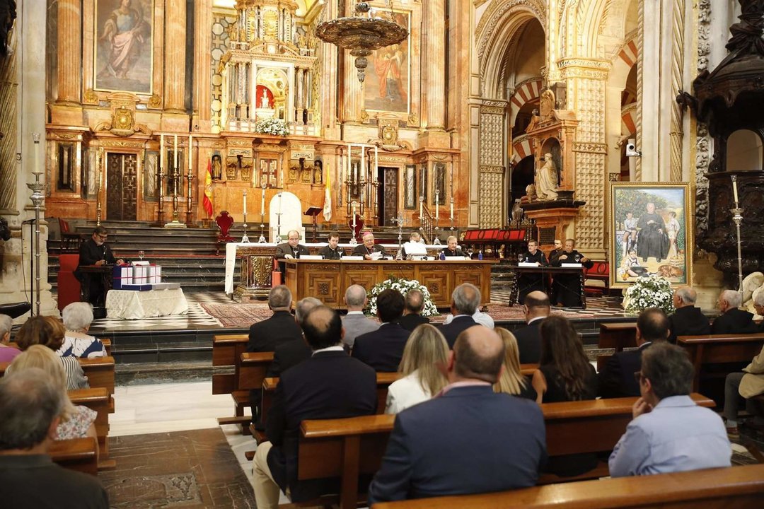 El obispo de Córdoba, monseñor Demetrio Fernández, ha presidido el acto jurídico y la eucaristía de clausura del proceso de beatificación y canonización en su fase diocesana de Bonifacio Bonillo, de la Orden Hospitalaria de San Juan de Dios