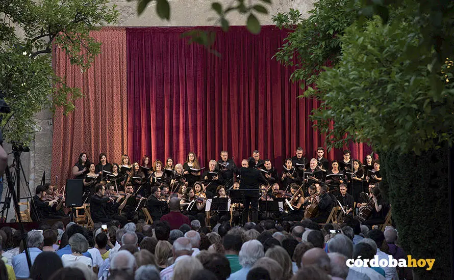 Una edici&oacute;n anterior del Requiem de Mozart en la Mezquita-Catedral FOTO CABILDO