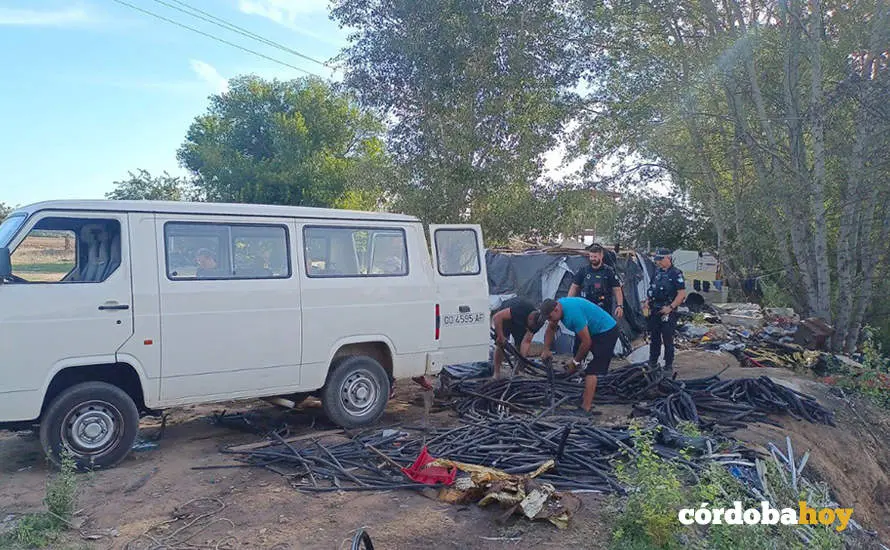 Actuaci&oacute;n policial en el campamento