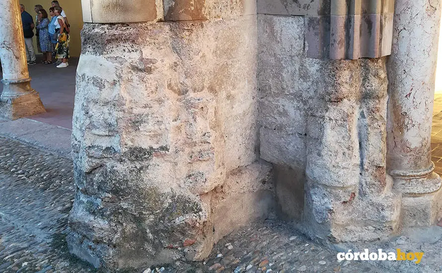 Mach&oacute;n que se quiere restaurar en el Patio de Los Naranjos