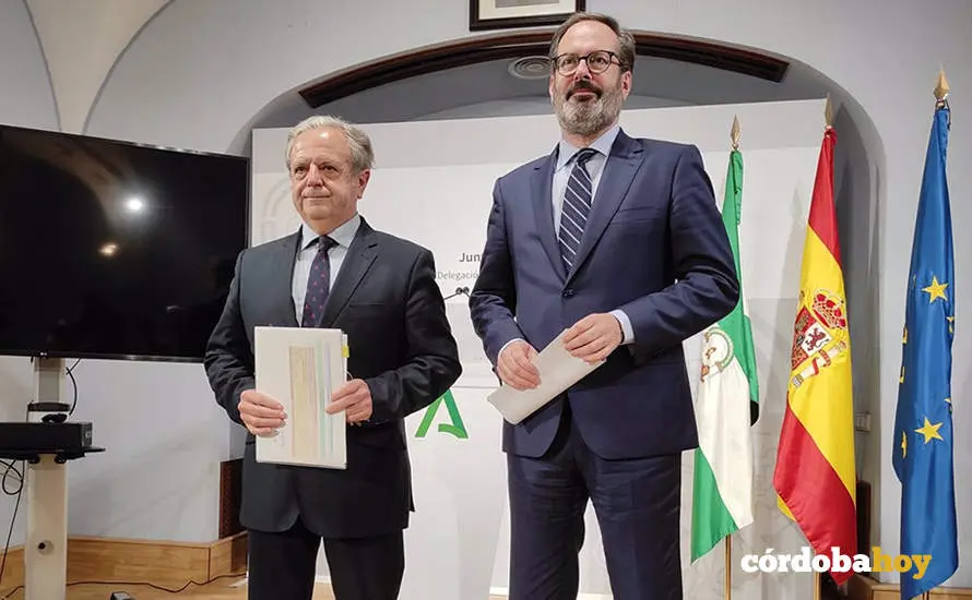 Salvador Fuentes y Adolfo Molina presentan las actuaciones para llevar de nuevo agua potable a los grifos del Norte de la provincia
