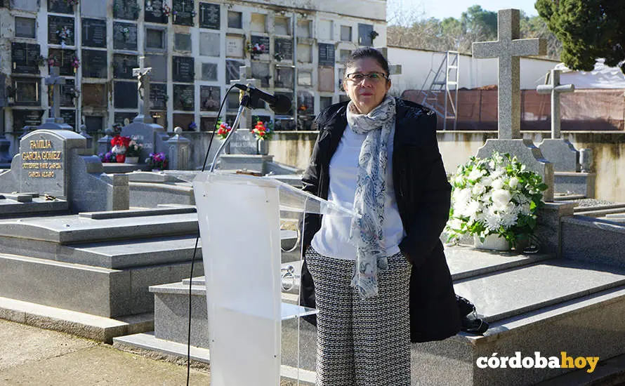 Acto de la Plataforma Comisi&oacute;n de la Verdad de C&oacute;rdoba en el cementerio de Nuestra Se&ntilde;ora de la Salud