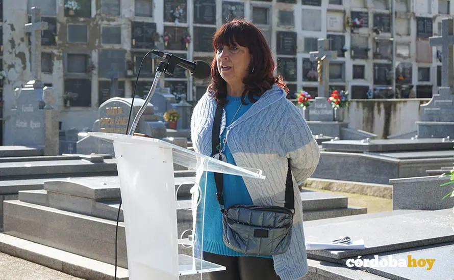 Acto de la Plataforma Comisi&oacute;n de la Verdad de C&oacute;rdoba en el cementerio de Nuestra Se&ntilde;ora de la Salud
