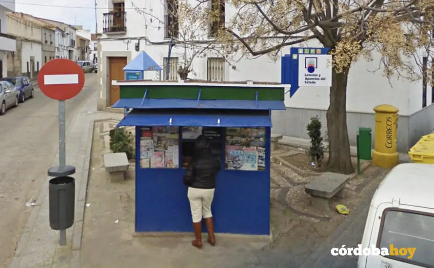 Administraci&oacute;n de Loter&iacute;a de Belalc&aacute;zar donde se ha validado el boleto ganador de esta noche