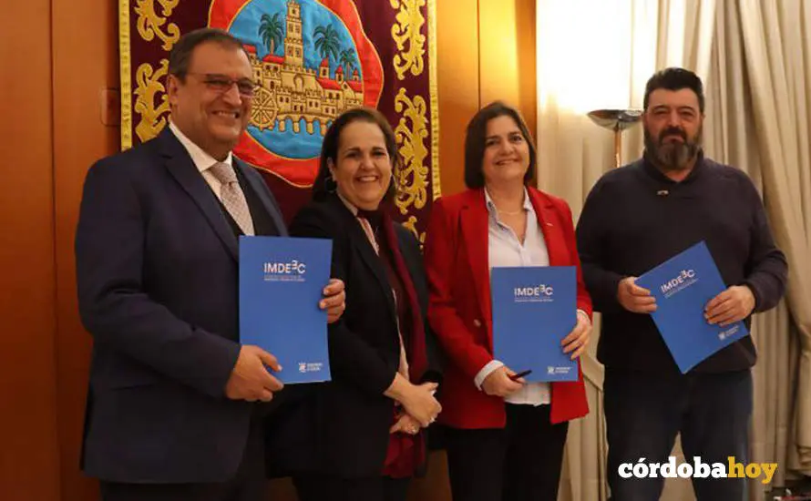 Joaqu&iacute;n Gisbert, Blanca Torrent, Marina Borrego y Vicente Palomares